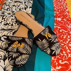 Target brand slides. Size 8